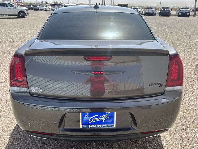 Used 2021 Chrysler 300 S w/ S Model Appearance Package RWD image 3