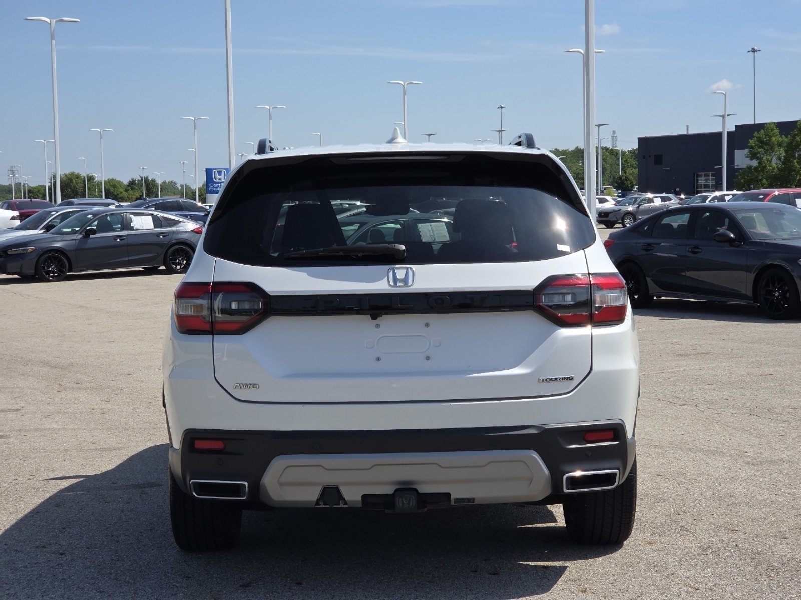 Used 2023 Honda Pilot Touring image 18
