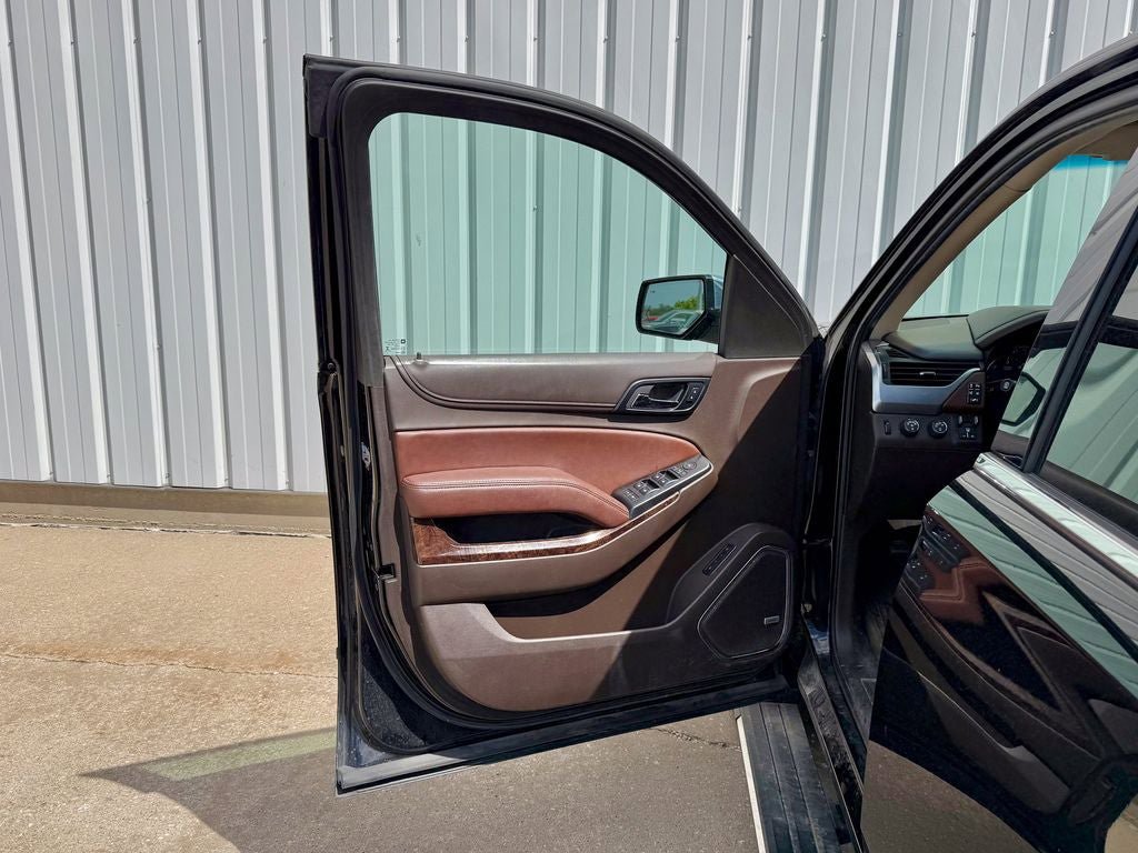 Used 2015 Chevrolet Tahoe LTZ AWD/4WD image 15