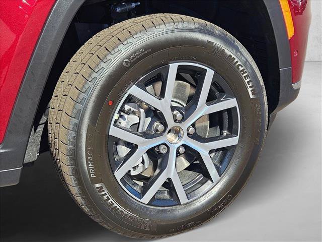New 2025 Jeep Grand Cherokee L Limited w/ Luxury Tech Group II RWD image 10