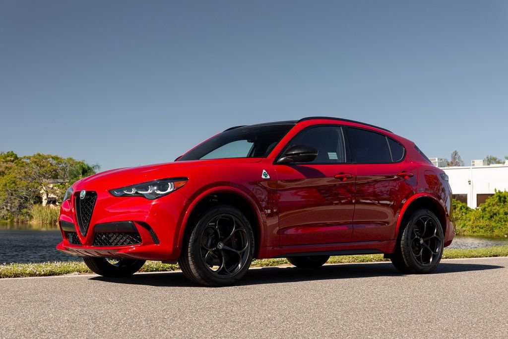 New 2024 Alfa Romeo Stelvio Quadrifoglio w/ Active Assist Plus Package AWD/4WD image 6