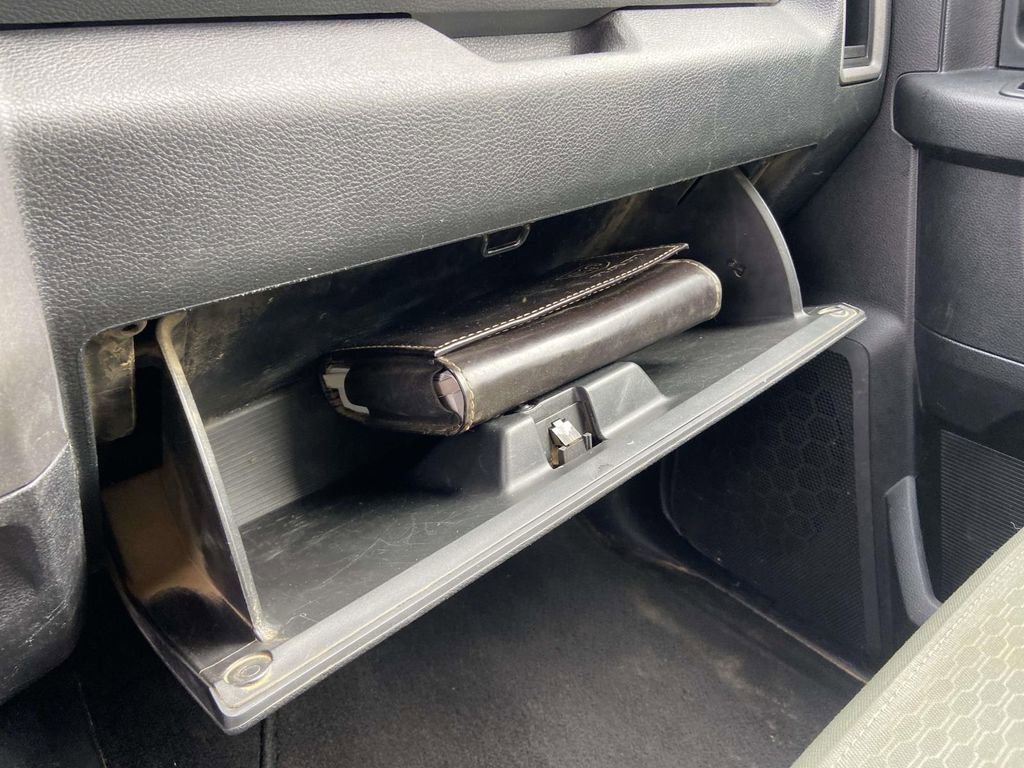 Used 2017 RAM 2500 Tradesman w/ Chrome Appearance Group image 28