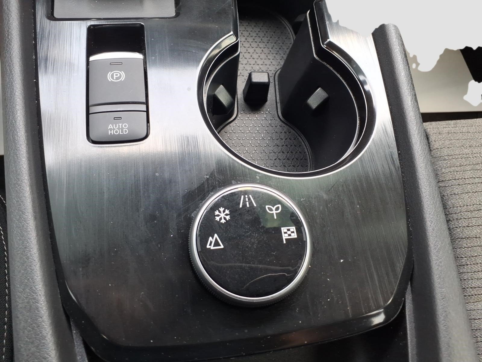 Used 2023 Nissan Rogue SV AWD/4WD image 20