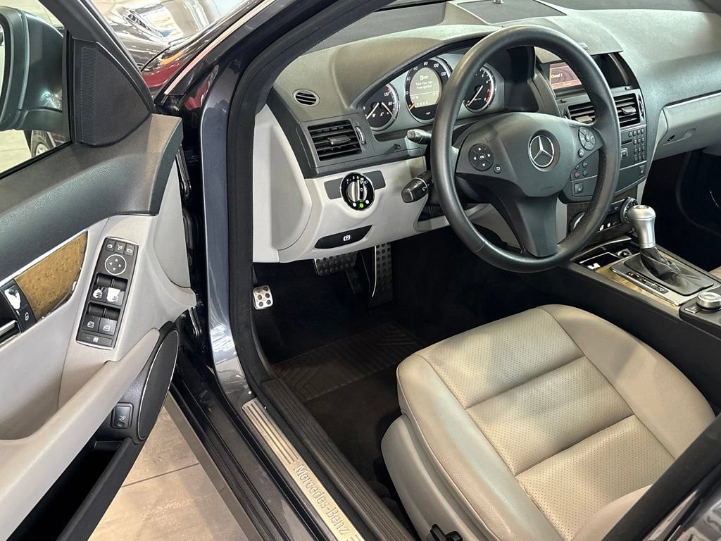 Used 2008 Mercedes-Benz C 350 Sport image 10