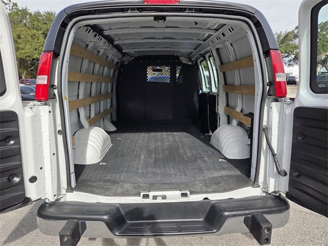 Used 2024 Chevrolet Express 2500 w/ Driver Convenience Package image 17