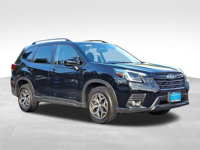 Used 2023 Subaru Forester Premium AWD/4WD image 1