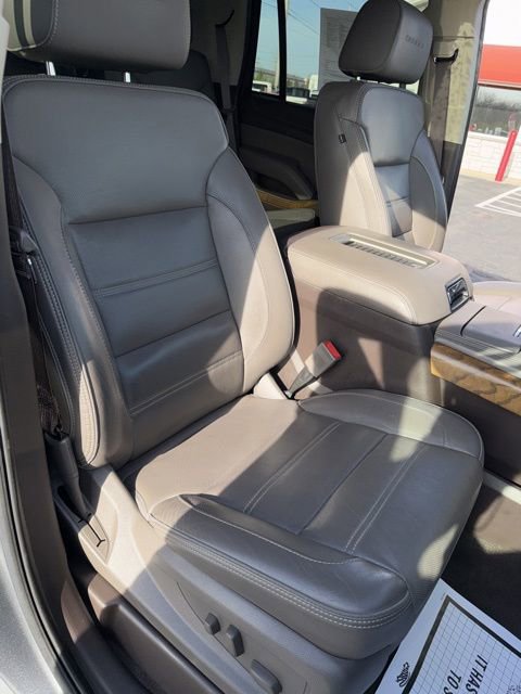 Used 2020 GMC Yukon Denali w/ Open Road Package AWD/4WD image 30