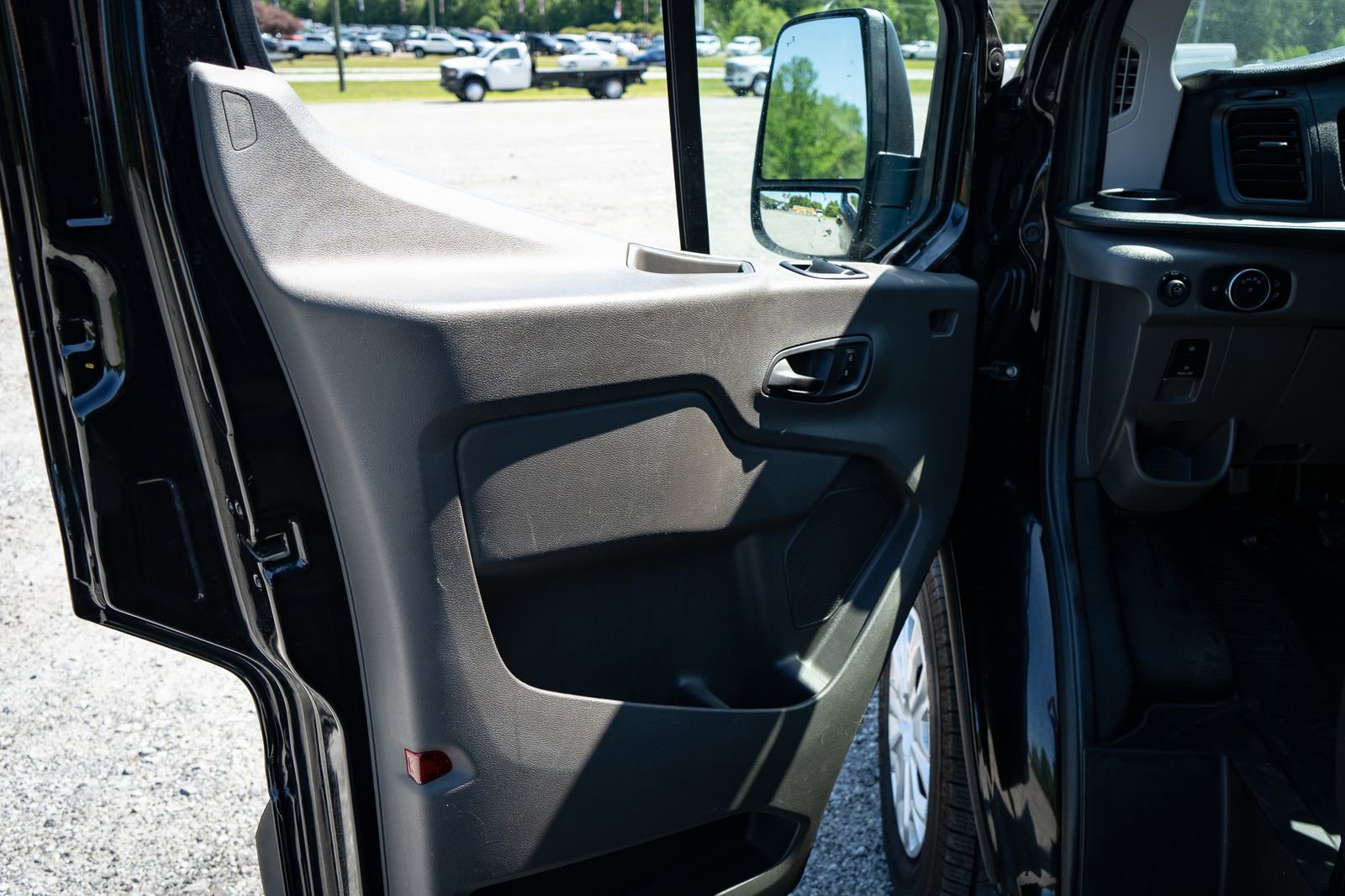 Used 2021 Ford Transit 350 XLT RWD image 16