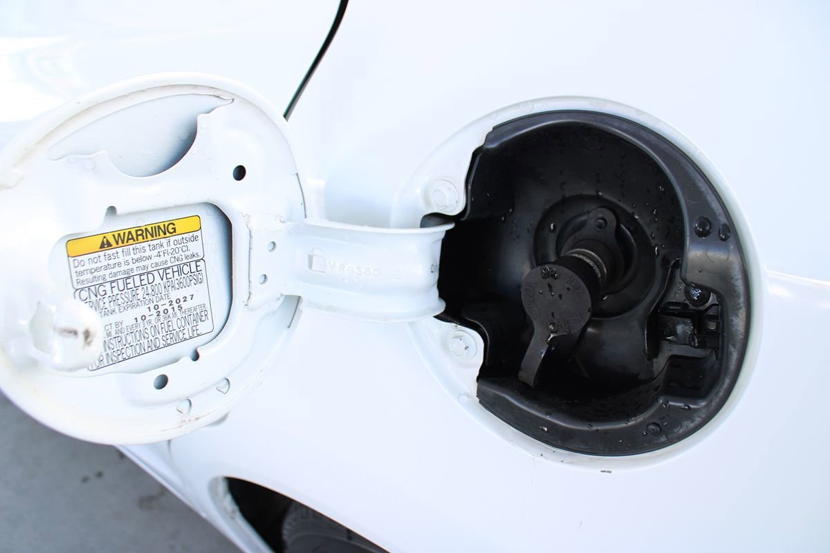 Used 2013 Honda Civic Natural Gas image 37