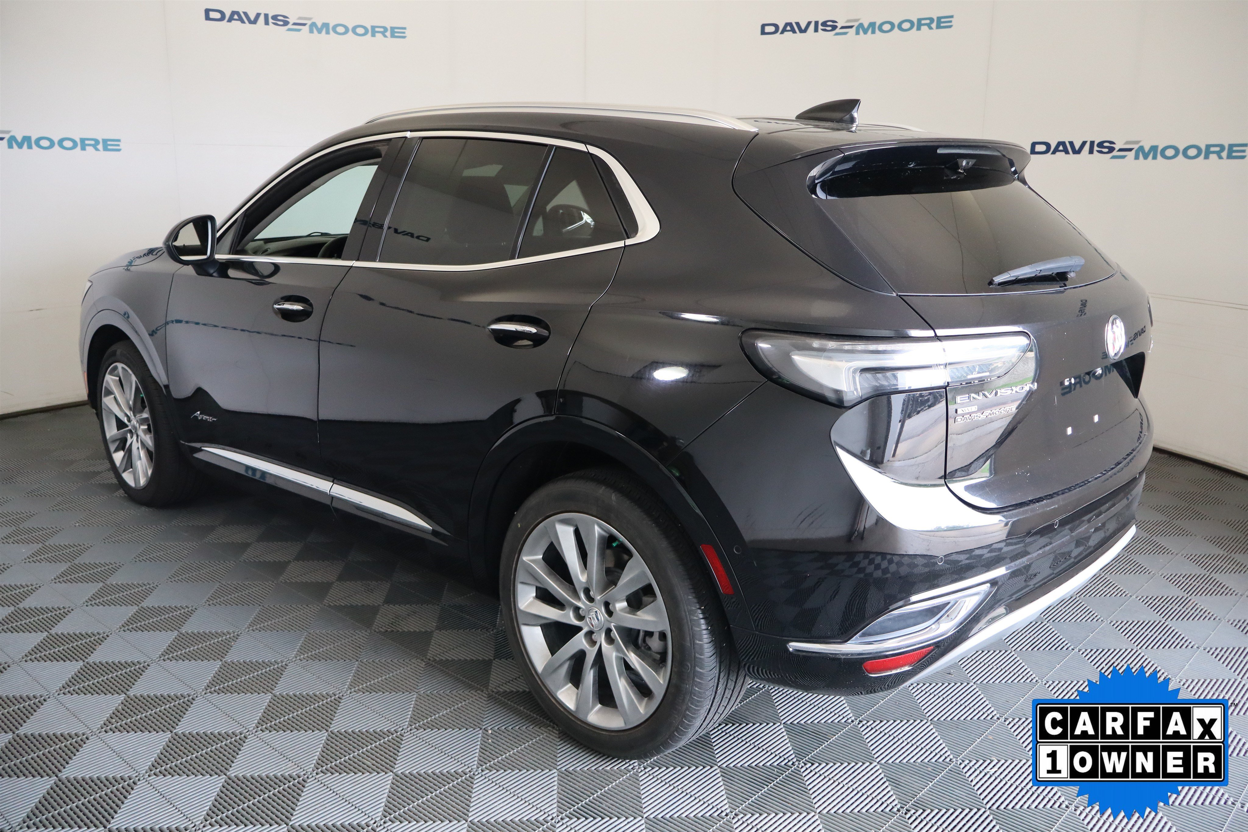 Used 2023 Buick Envision Avenir AWD/4WD image 10