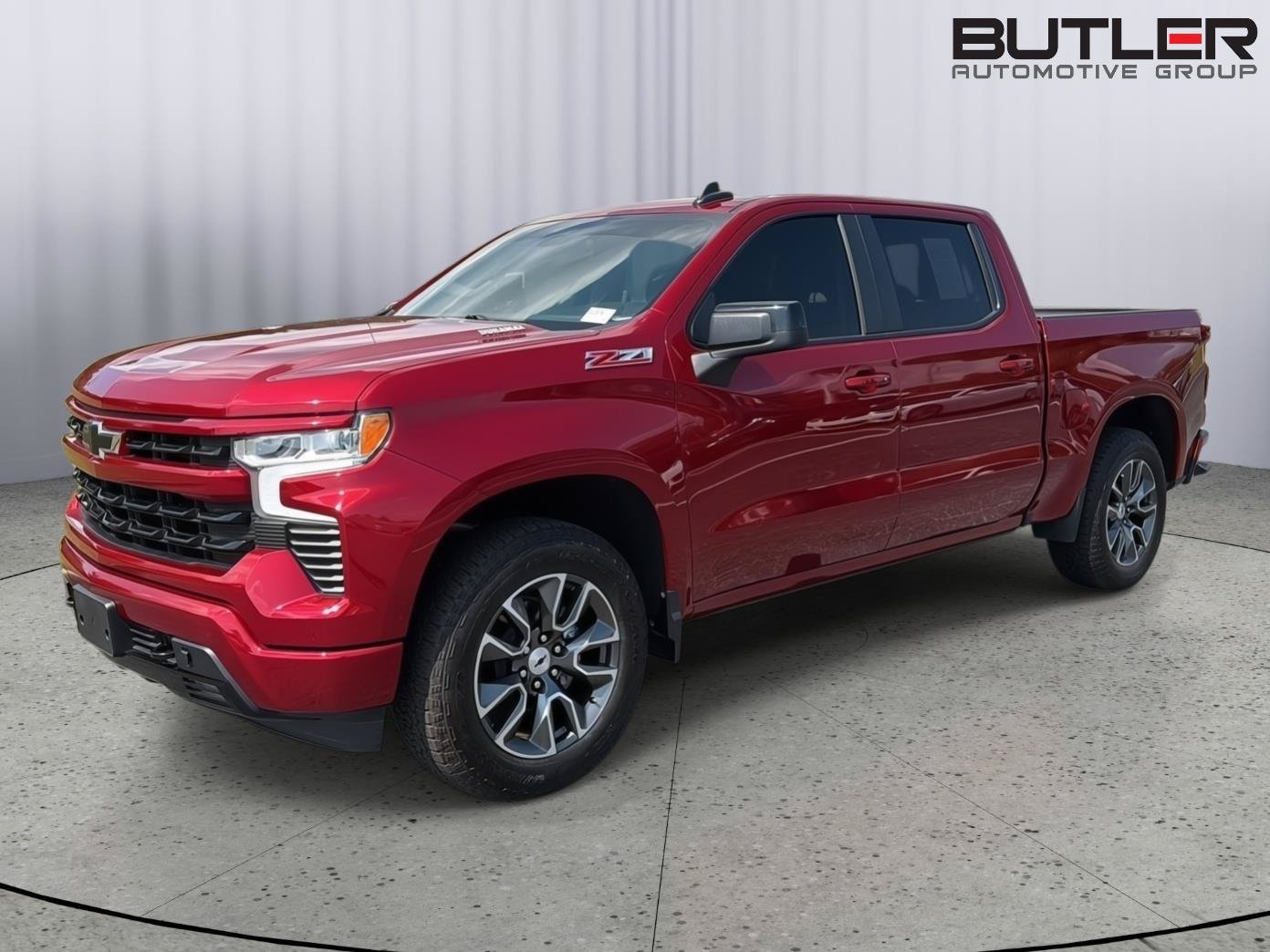 Used 2024 Chevrolet Silverado 1500 RST AWD/4WD image 2