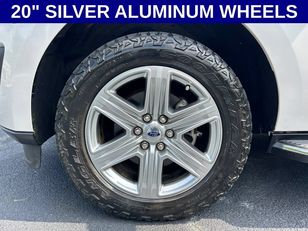 Used 2019 Ford Expedition Max XLT w/ Equipment Group 202A AWD/4WD image 8