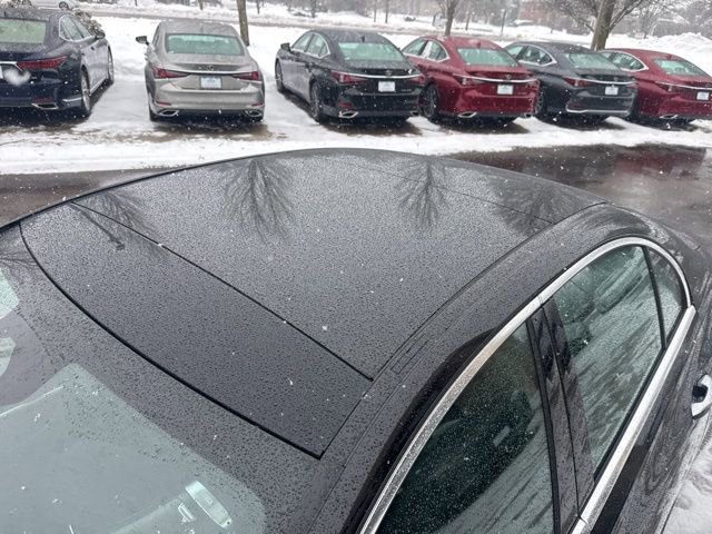 Used 2024 Mercedes-Benz C 300 Sedan image 10