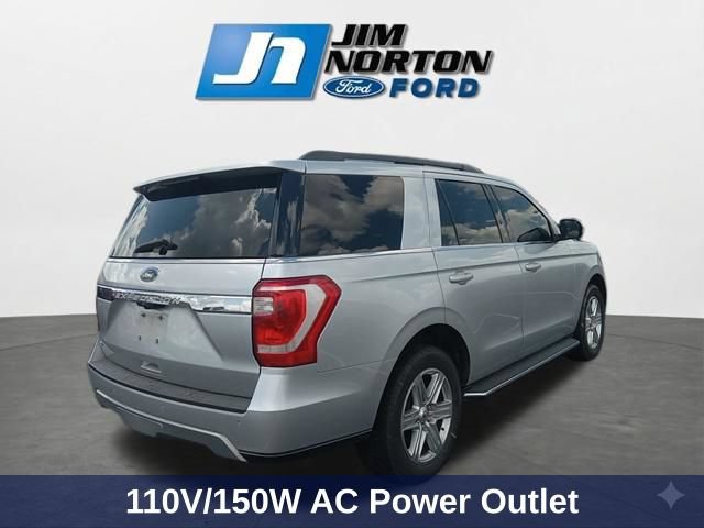 Used 2019 Ford Expedition XLT w/ Equipment Group 202A AWD/4WD image 11