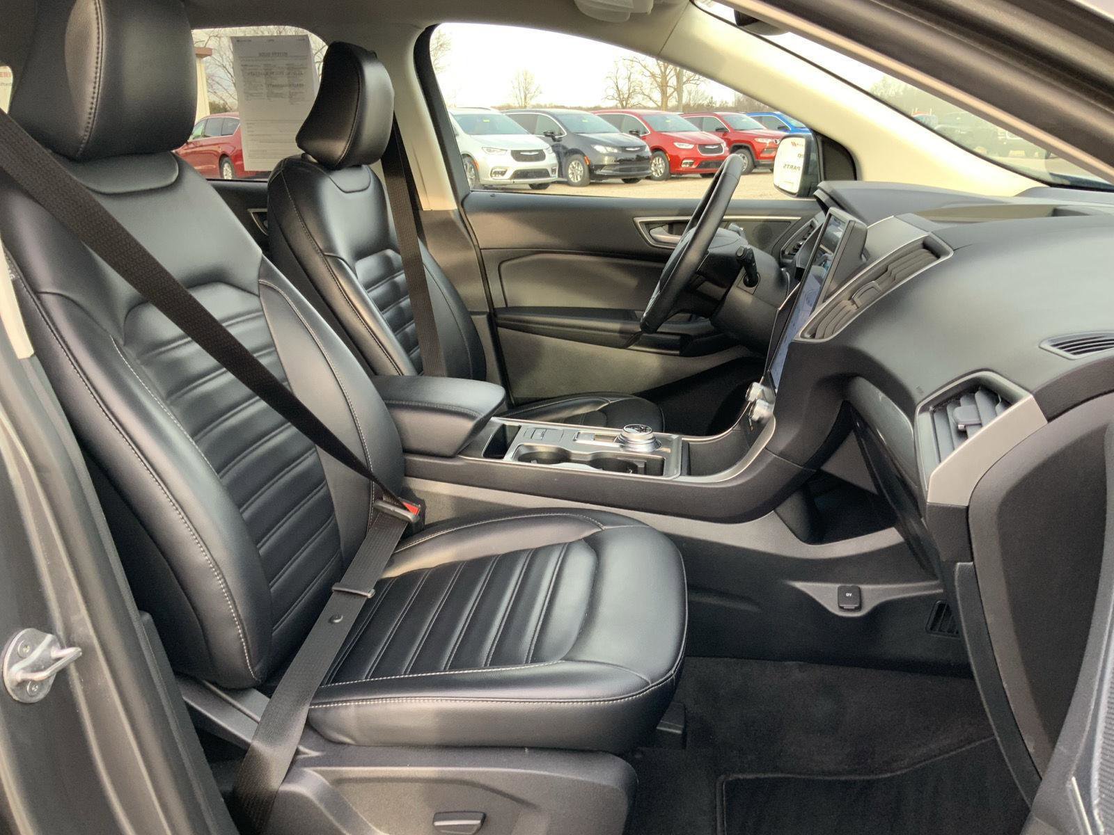 Used 2024 Ford Edge SEL image 57