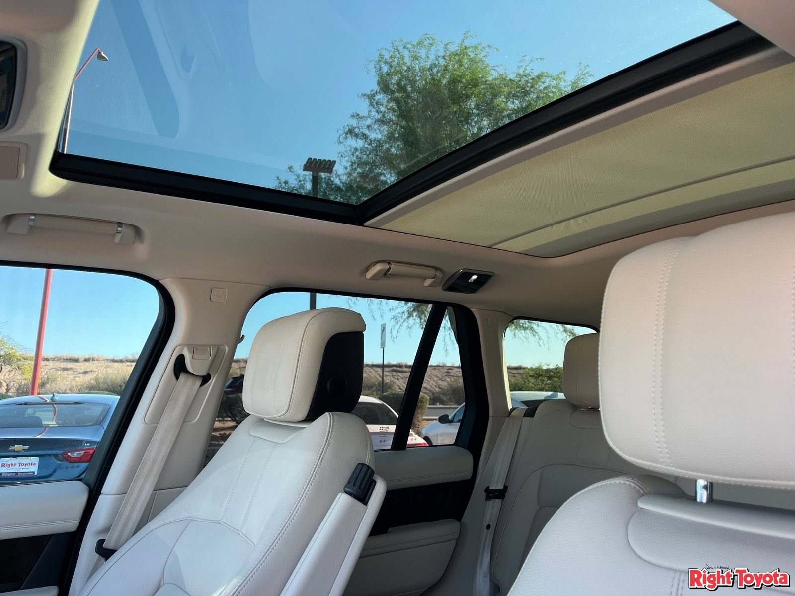 Used 2021 Land Rover Range Rover AWD/4WD image 31