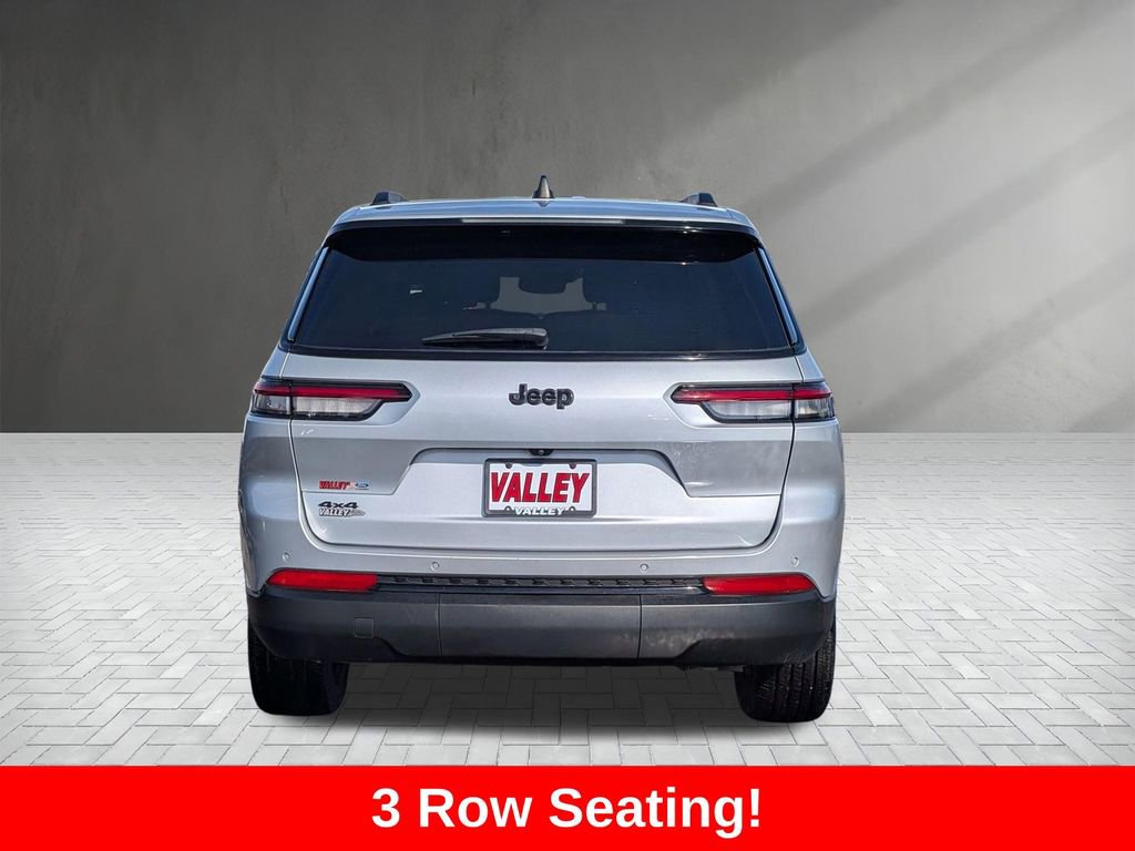 Used 2024 Jeep Grand Cherokee L Altitude AWD/4WD image 9