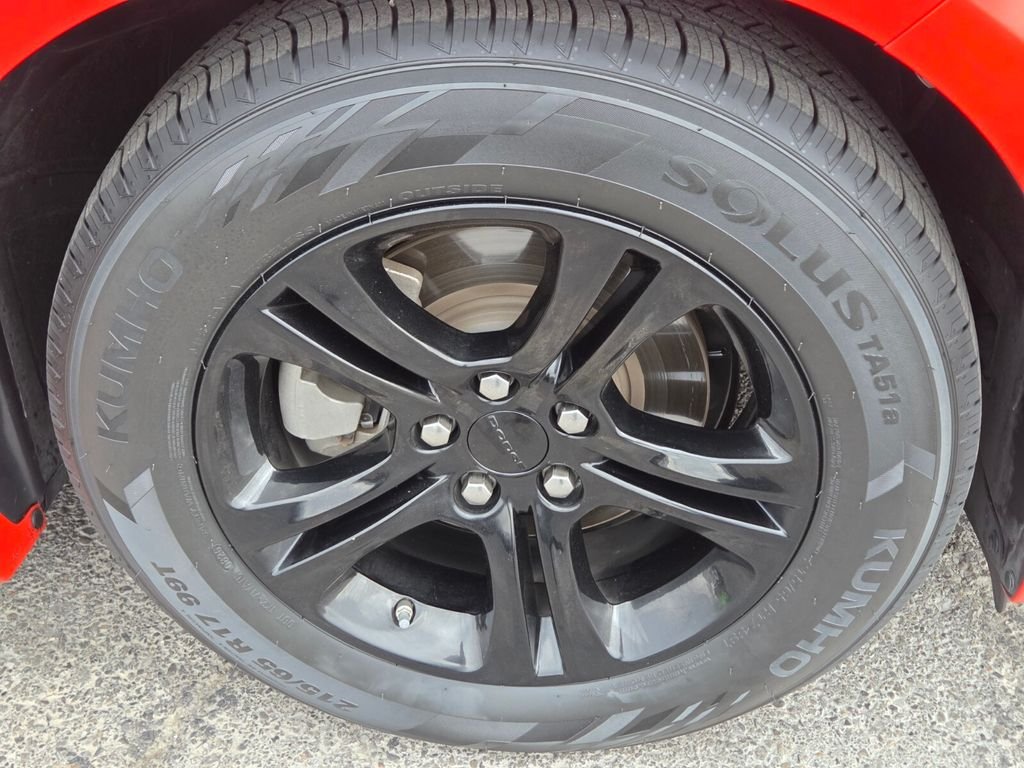 Used 2022 Dodge Charger SXT RWD image 9