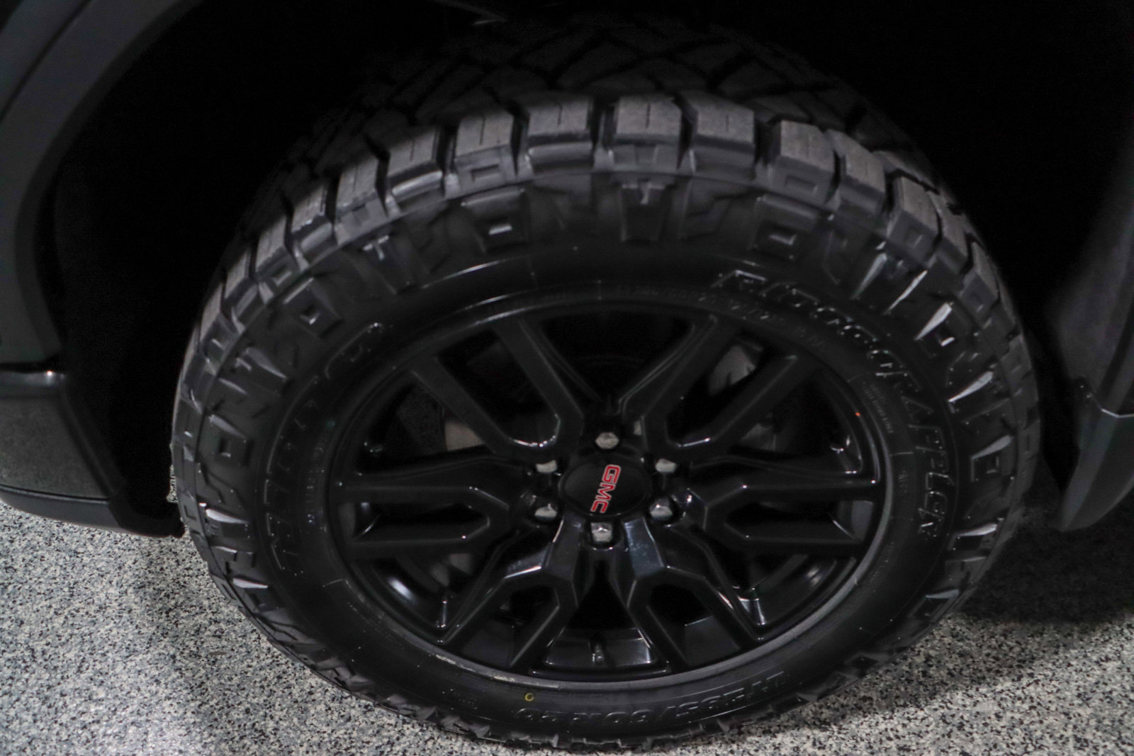 Used 2023 GMC Sierra 1500 Elevation w/ Preferred Package image 12