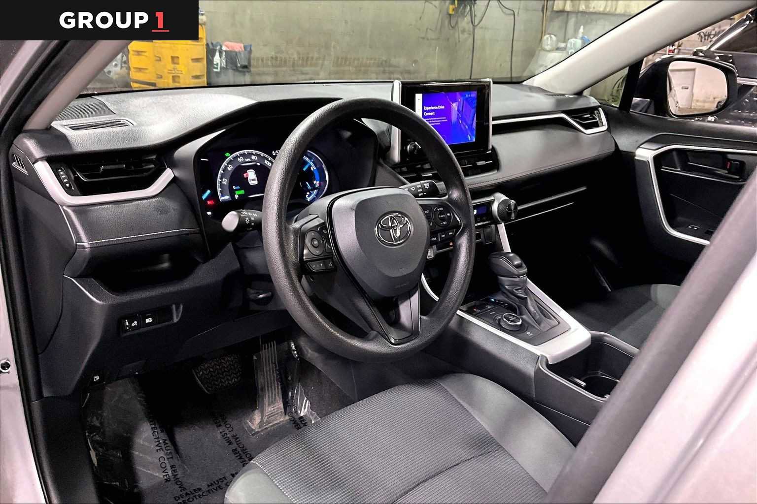 Used 2024 Toyota RAV4 LE AWD/4WD image 18