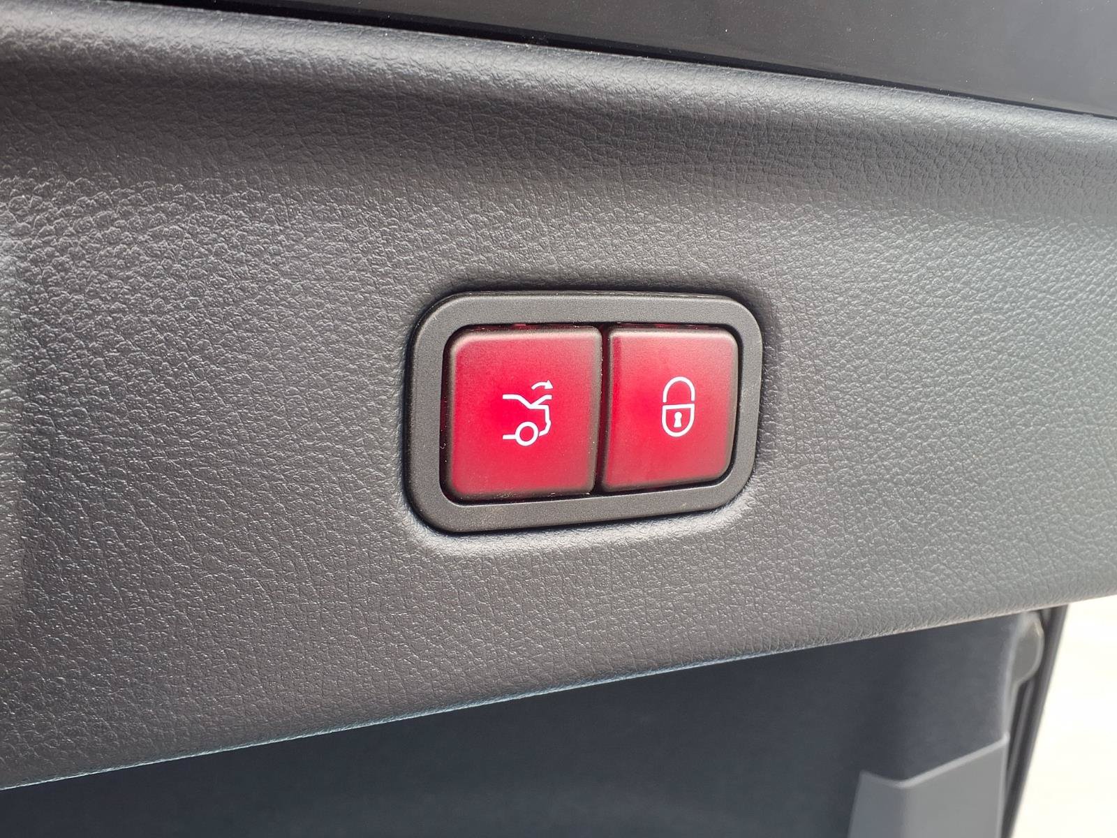 Used 2023 Mercedes-Benz S 500 4MATIC image 13
