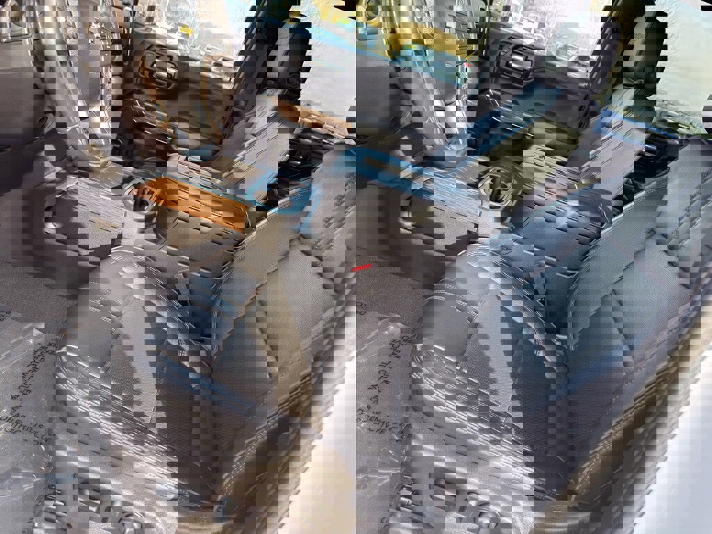 Used 2022 Chevrolet Silverado 1500 High Country w/ Z71 Off-Road Package image 13