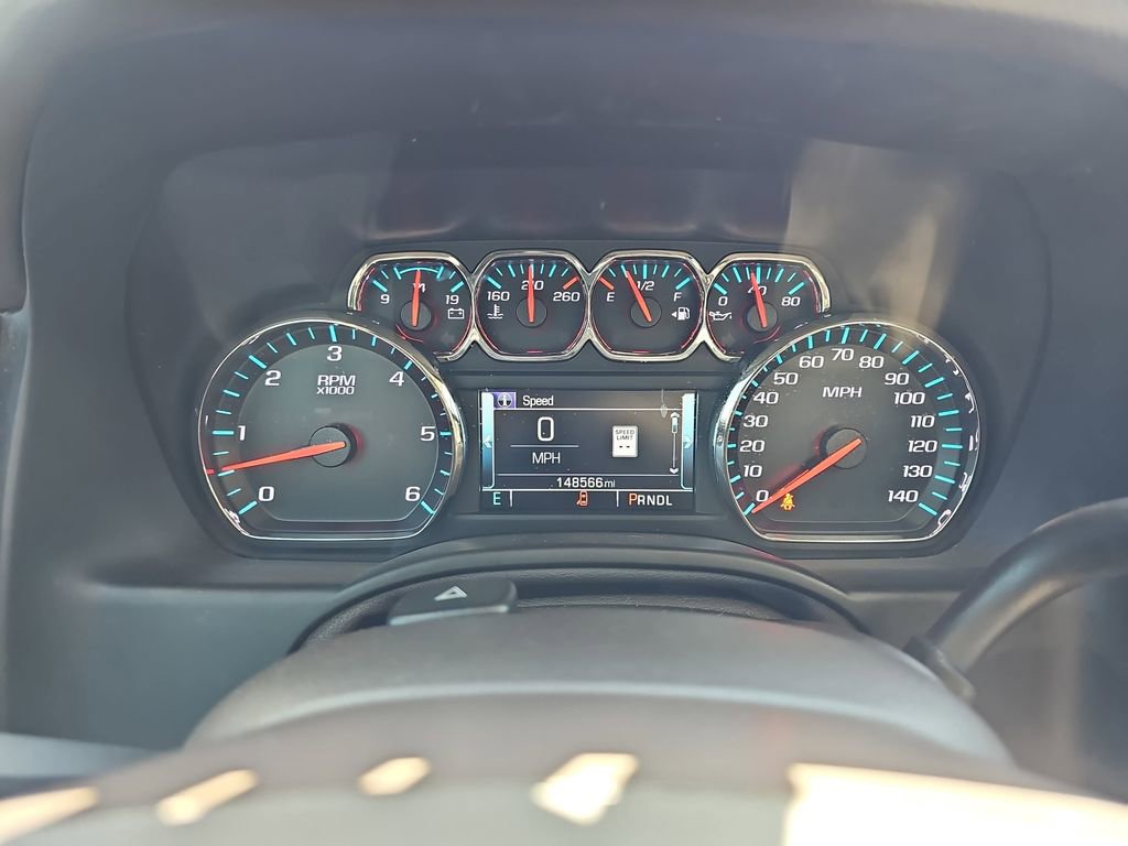 Used 2017 Chevrolet Suburban LT w/ LT Signature Package RWD image 24