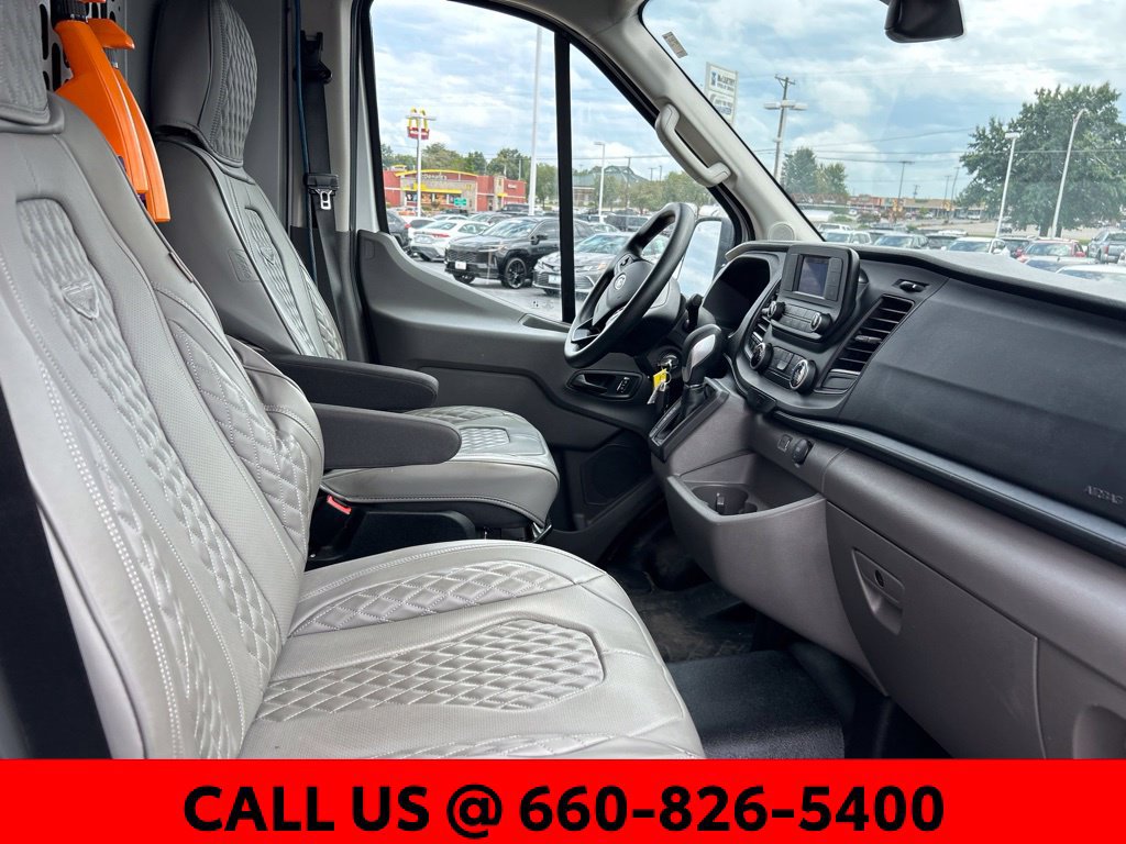 Used 2025 Ford Transit 250 148 Medium Roof Extended AWD w/ Load Area Protection Package image 5