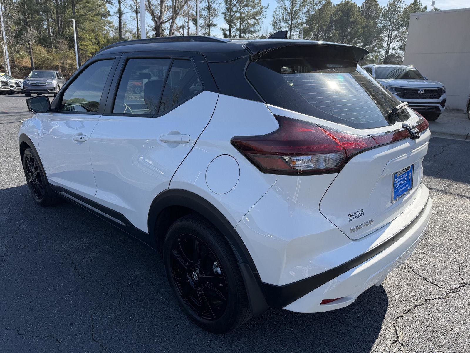 Used 2024 Nissan Kicks SR w/ SR Premium Package image 4