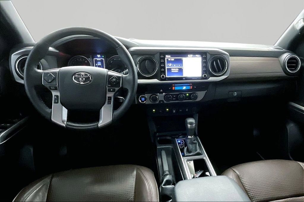 Used 2020 Toyota Tacoma Limited image 8