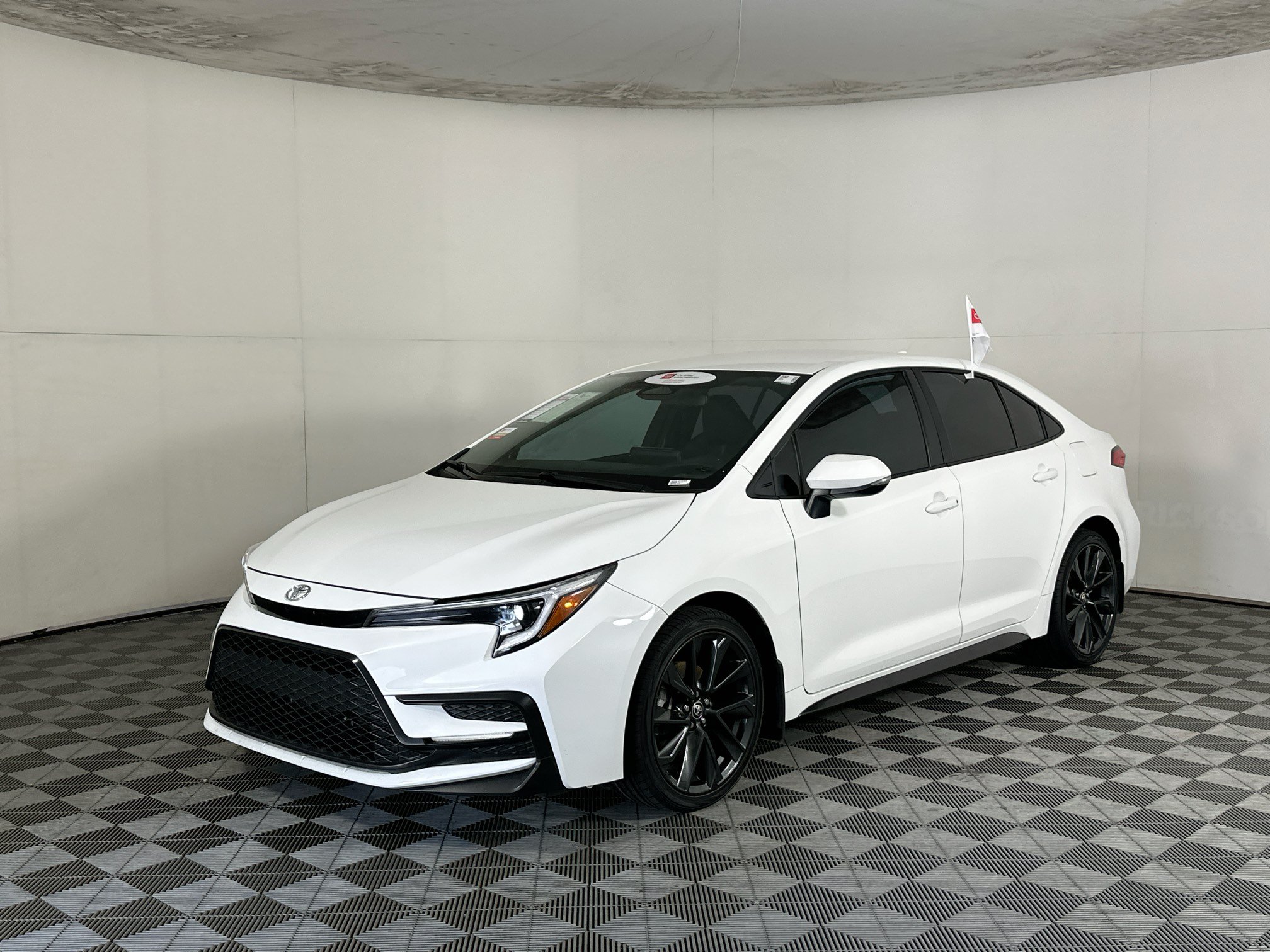 Certified 2026 Toyota Corolla SE FWD image 7