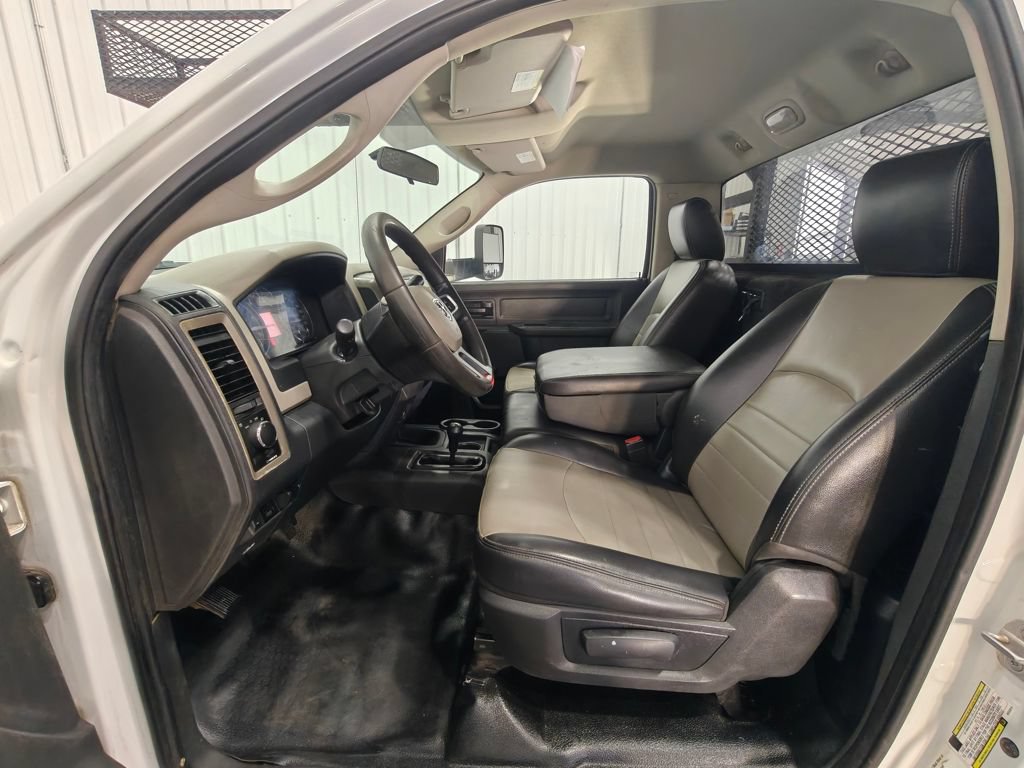 Used 2011 RAM 5500 4x4 Regular Cab w/ ST Decor Group image 31