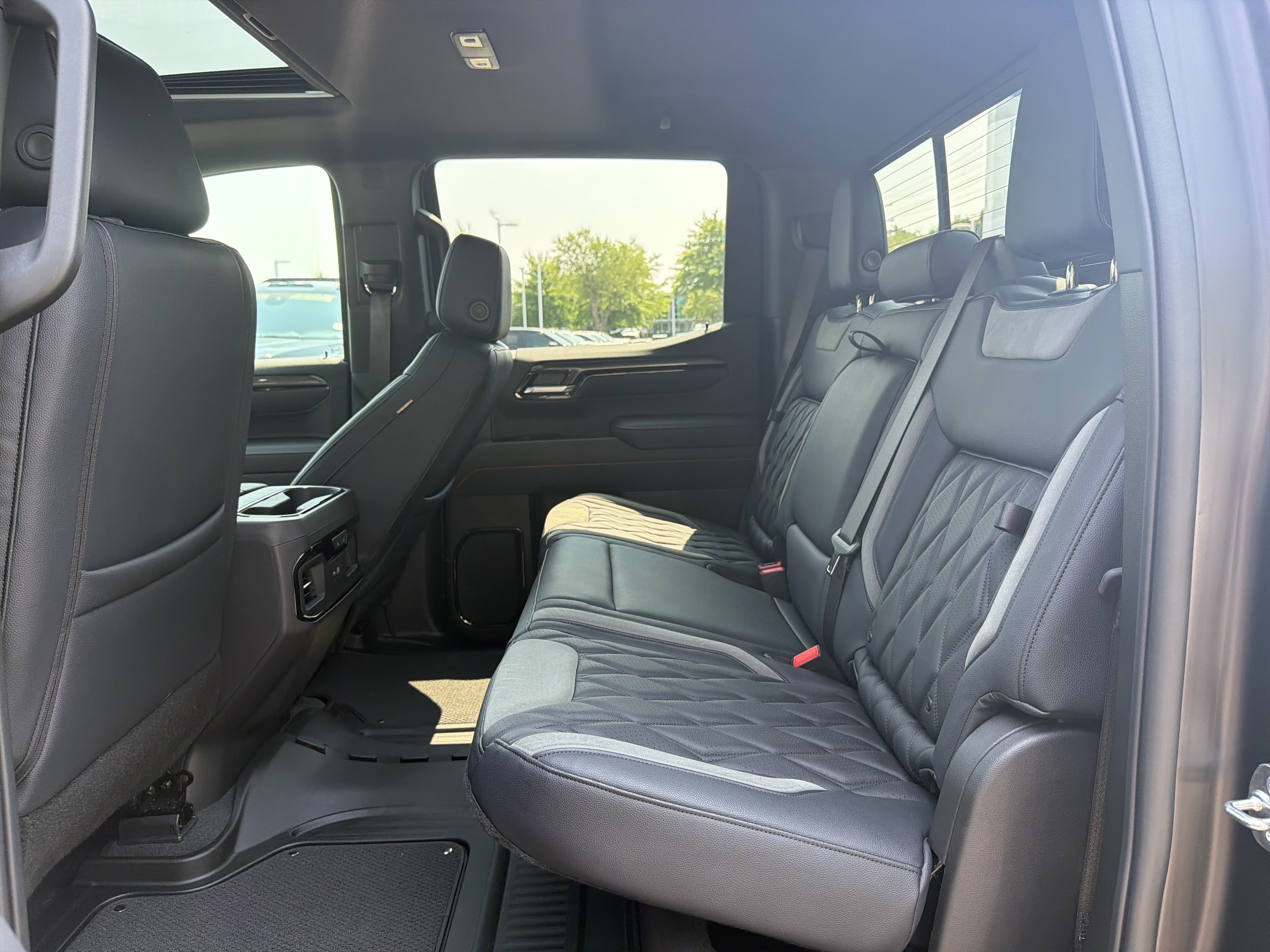Used 2026 GMC Sierra 1500 AT4 w/ AT4 Premium Package AWD/4WD image 34