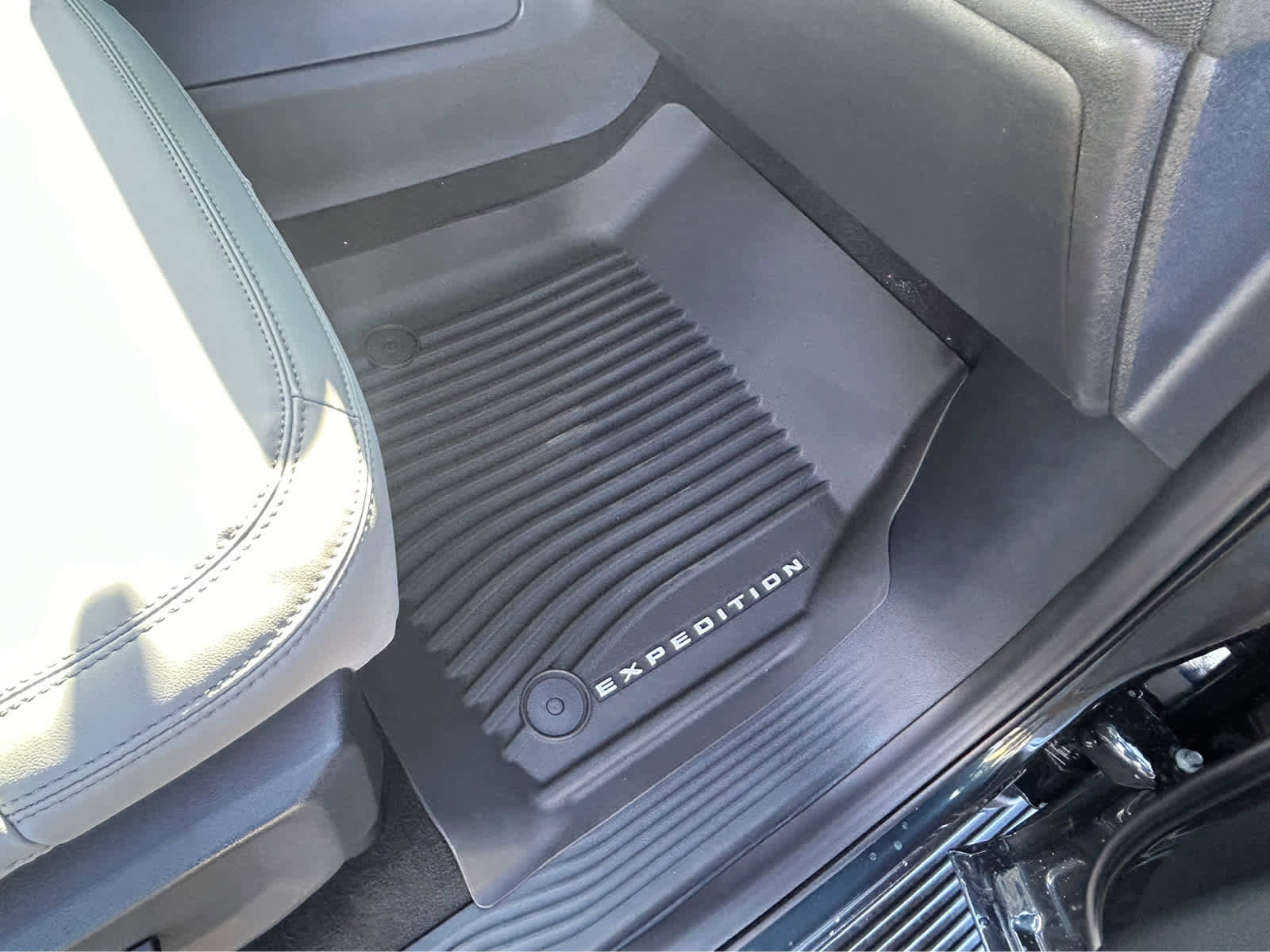 New 2026 Ford Expedition Active image 21