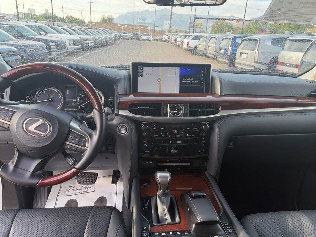 Used 2021 Lexus LX 570 4WD w/ Luxury Package image 31