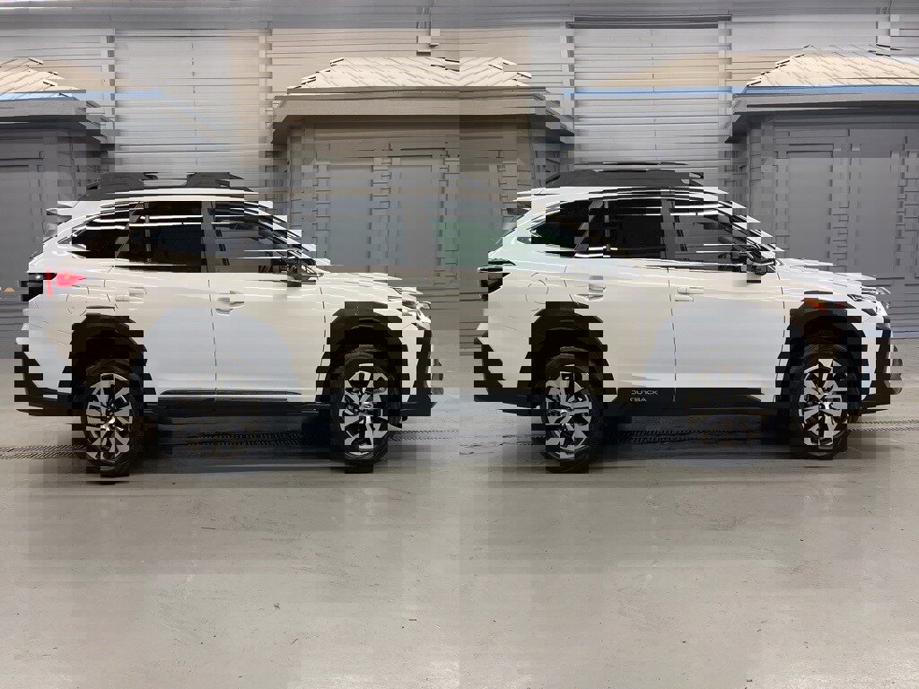 Certified 2025 Subaru Outback Premium w/ Popular Package #1A image 8