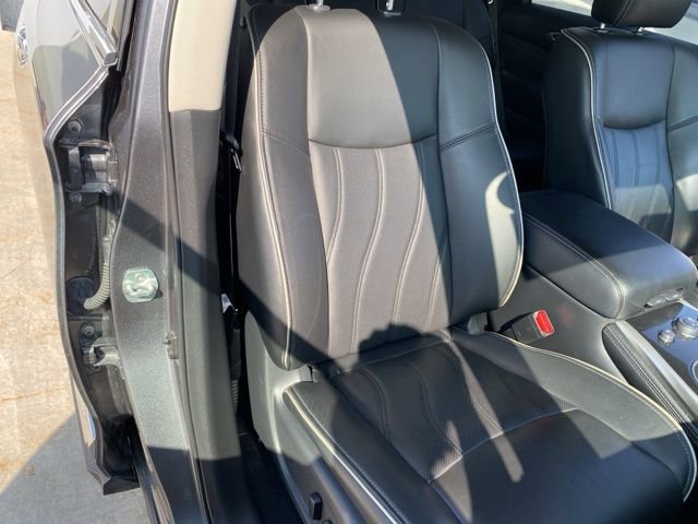 Used 2019 INFINITI QX60 Luxe image 40