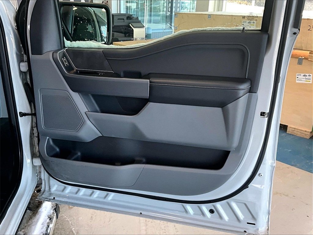 Used 2024 Ford F150 XLT w/ Mobile Office Package image 12