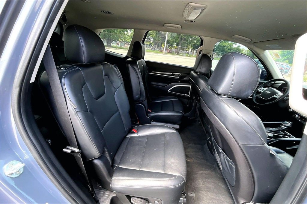 Used 2023 Kia Telluride S AWD/4WD image 24