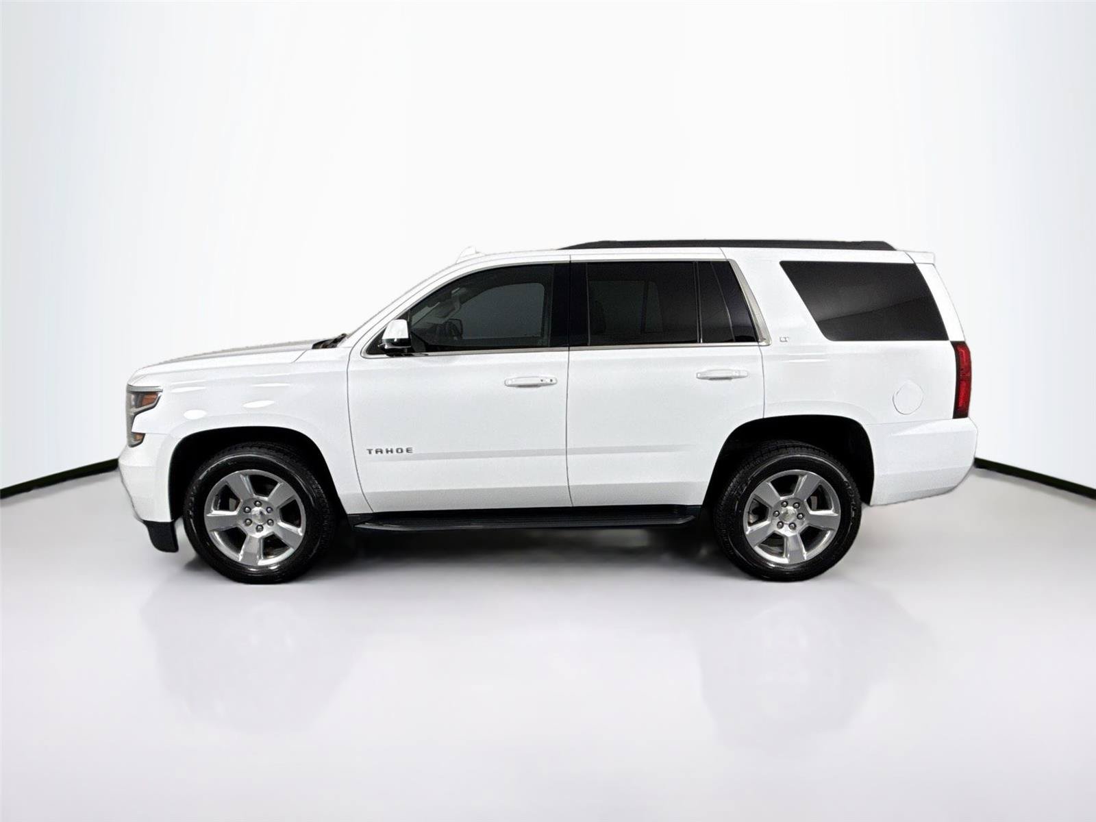 Used 2020 Chevrolet Tahoe LT w/ Luxury Package RWD image 14