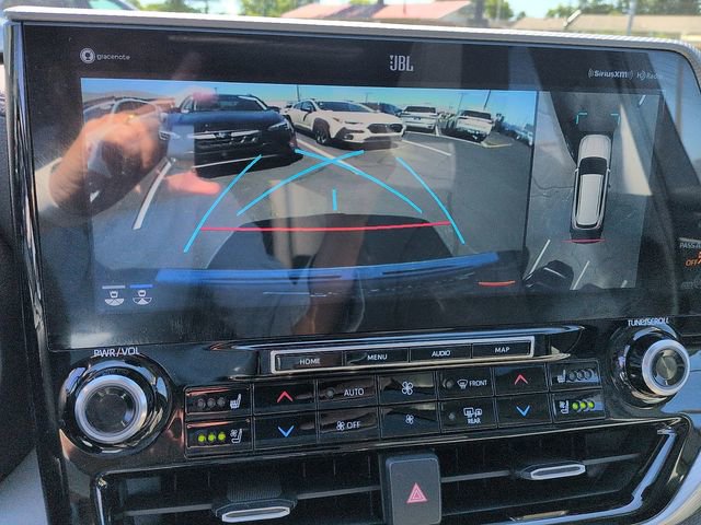 Used 2022 Toyota Highlander Platinum AWD/4WD image 24