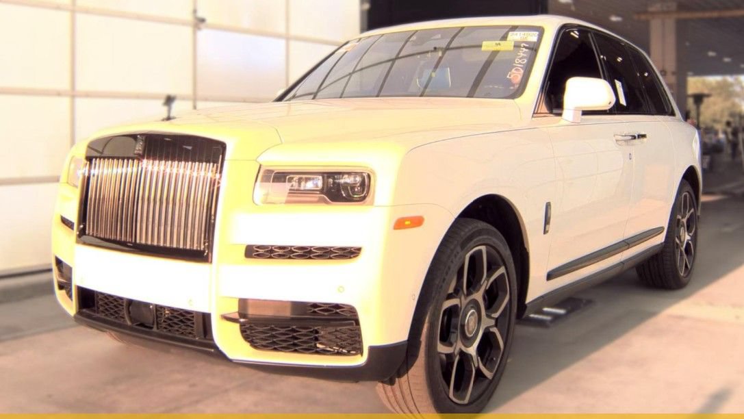 Used 2022 Rolls-Royce Cullinan Black Badge w/ Leather Finishing Pack