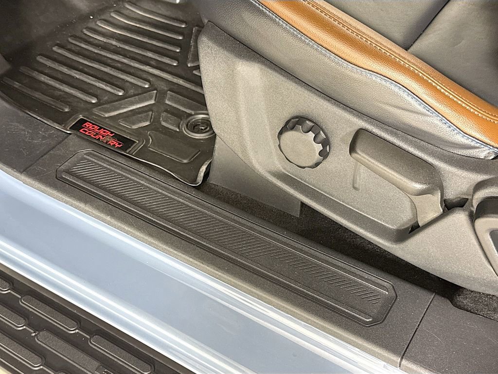 Used 2023 Ford Bronco Outer Banks image 18