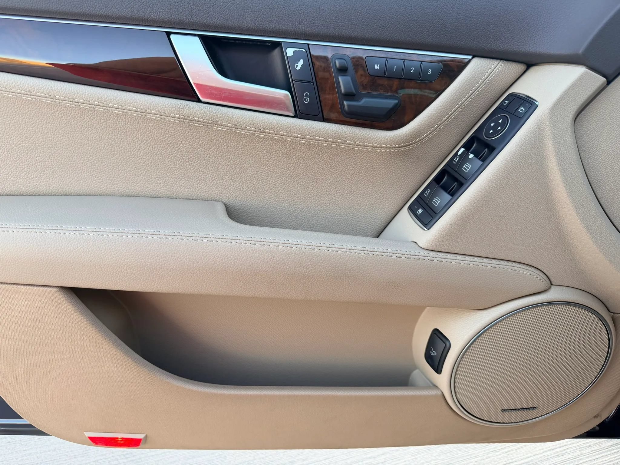 Used 2012 Mercedes-Benz C 250 Sedan image 13