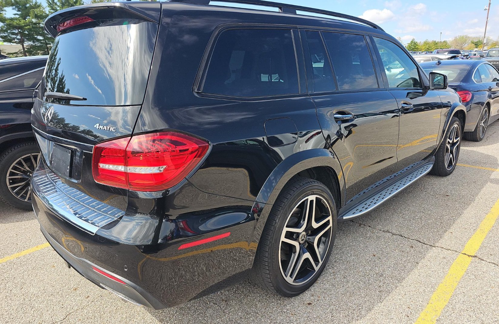 Used 2018 Mercedes-Benz GLS 550 4MATIC w/ Driver Assistance Package image 4