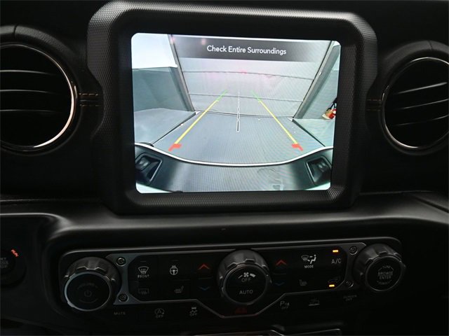 Used 2023 Jeep Gladiator Overland image 6