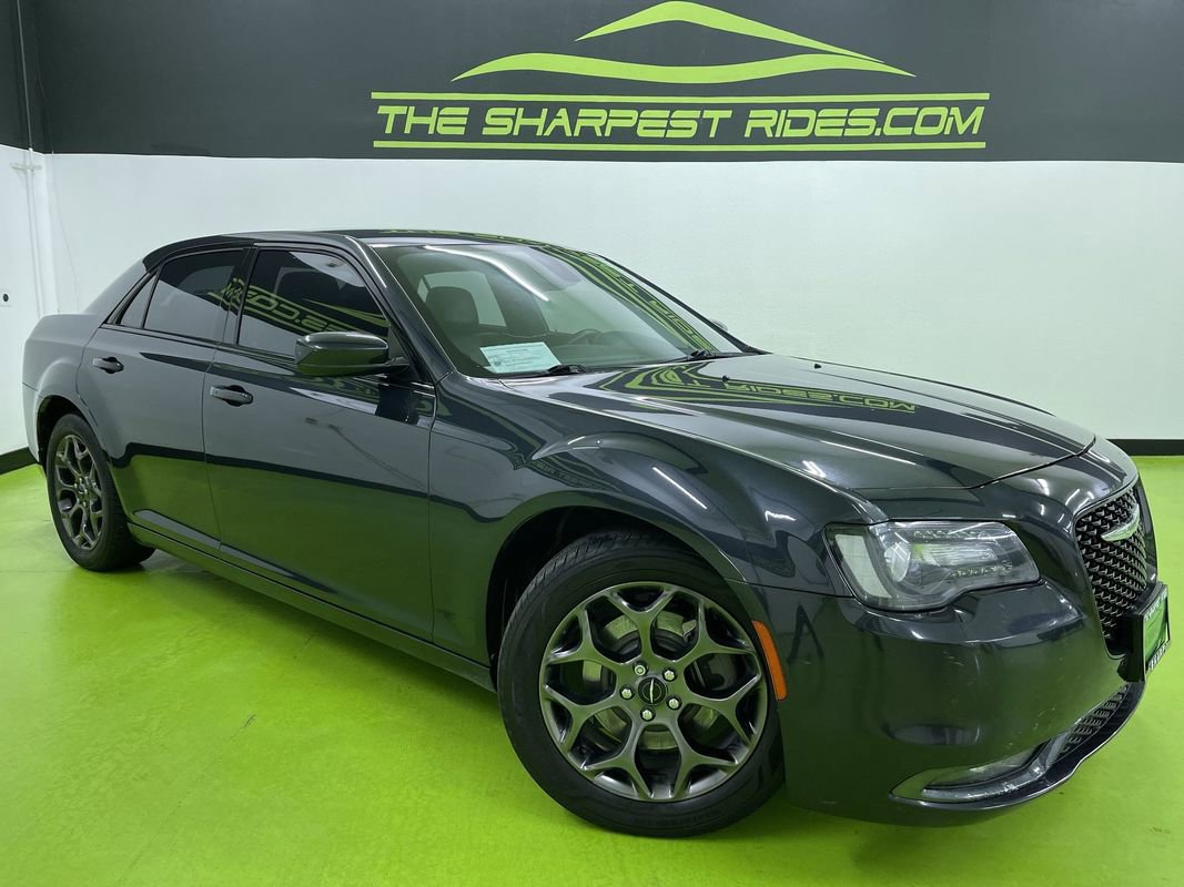 Used 2017 Chrysler 300 S image 1
