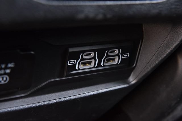 Used 2024 Jeep Grand Cherokee Altitude AWD/4WD image 25