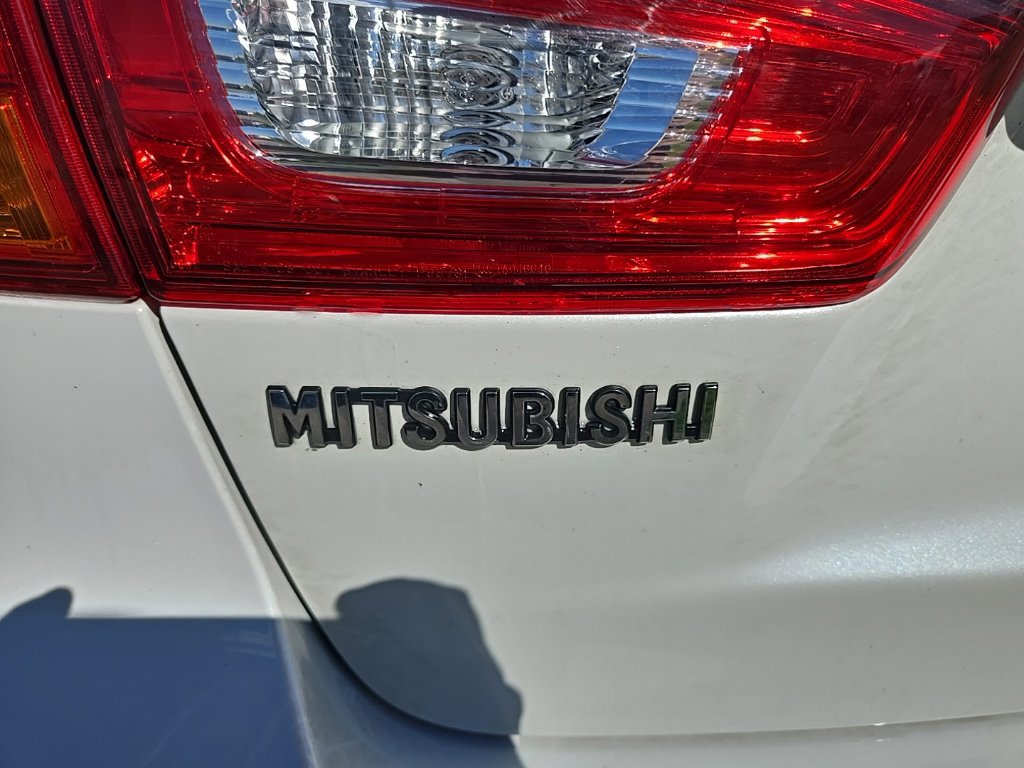 Used 2019 Mitsubishi Outlander Sport ES AWD/4WD image 6