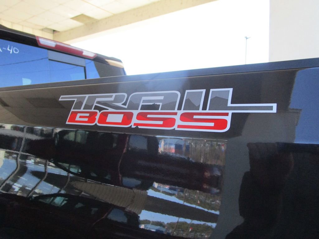 Used 2019 Chevrolet Silverado 1500 LT Trail Boss image 12